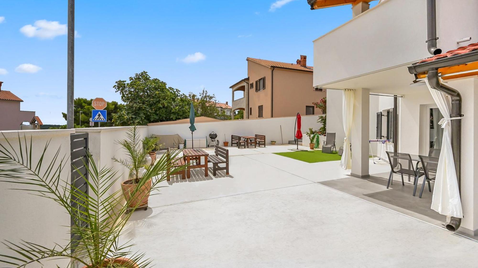 Ližnjan Casa Mira Apartments מראה חיצוני תמונה