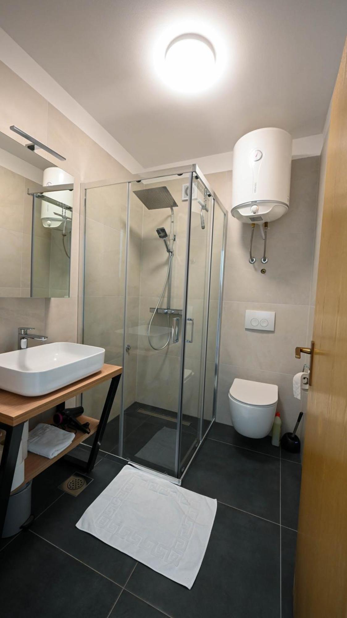Ližnjan Casa Mira Apartments מראה חיצוני תמונה