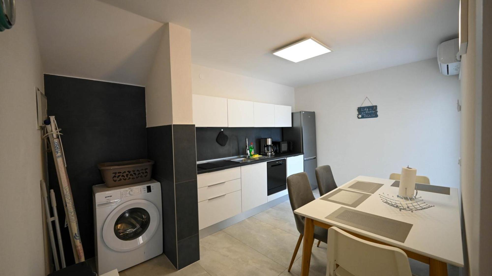 Ližnjan Casa Mira Apartments מראה חיצוני תמונה