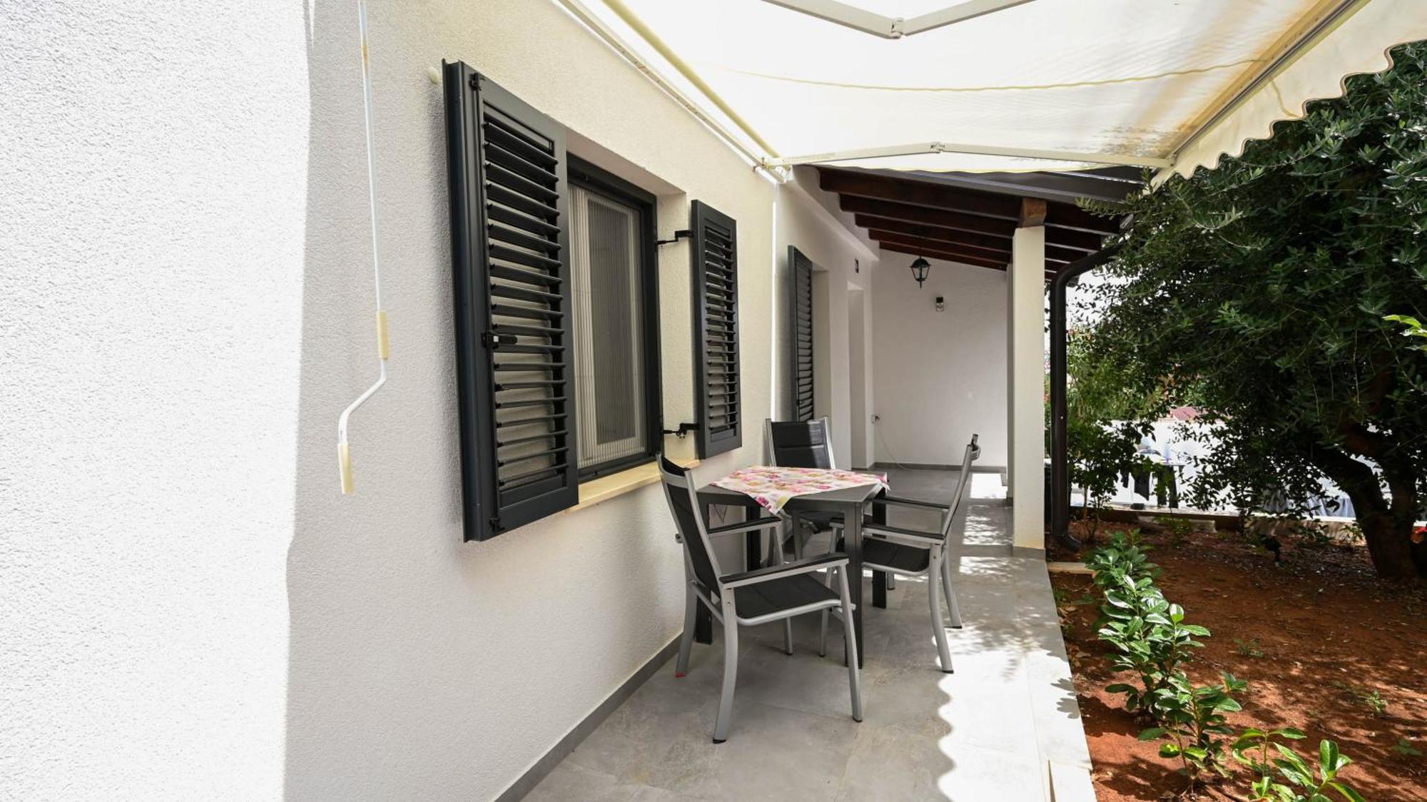 Ližnjan Casa Mira Apartments מראה חיצוני תמונה